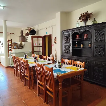 Ilhamontanha - Serras Da Ilha Bed & Breakfast *