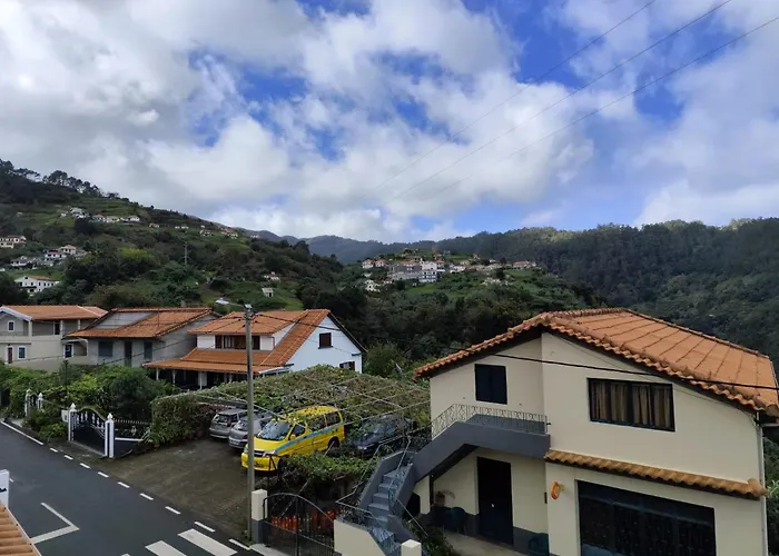 Ilhamontanha - Serras Da Ilha * Santana (Madeira)